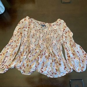 American eagle pale pink floral blouse with roses